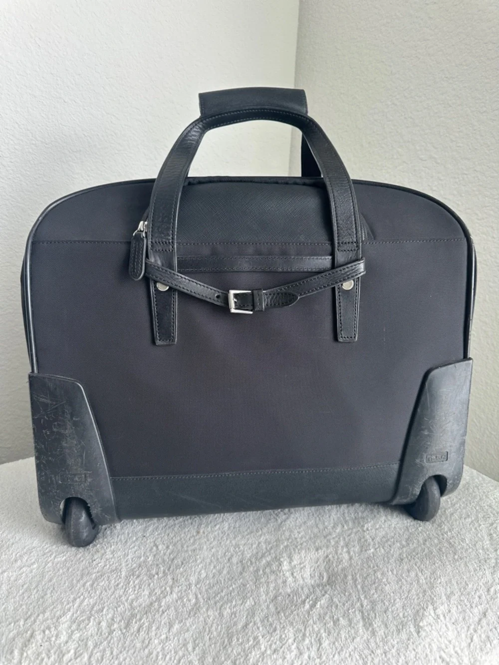 TUMI Arrive Black‎ Compact 2 Wheeled rolling Business Briefcase - 73013D2